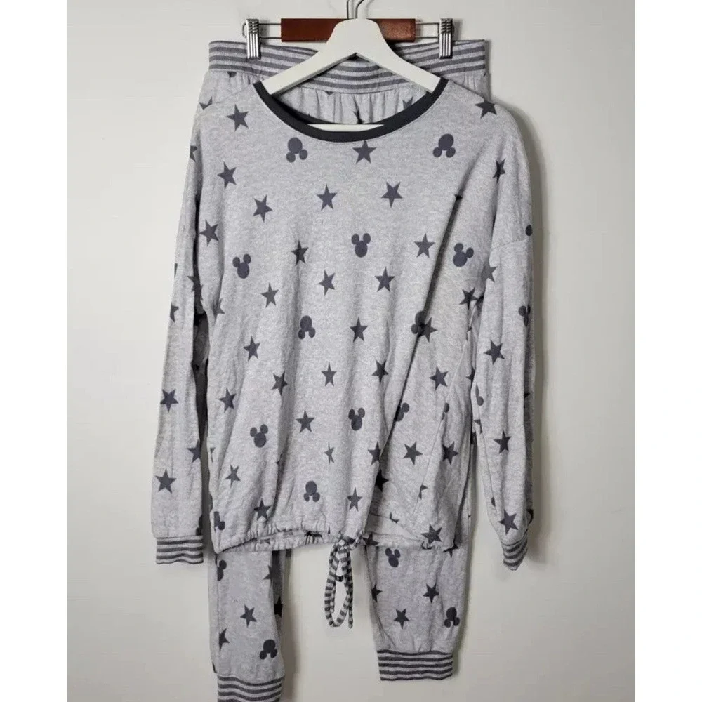 NEW DISNEY Women's Sz XXL Cozy Lounge Set Pajamas Grey Mickey Mouse Top &‎ Pants - Picture 2 of 7